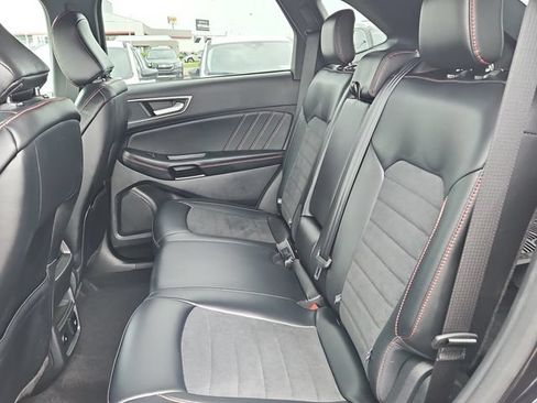 Certified 2024 Ford Edge ST-Line AWD/4WD image 28