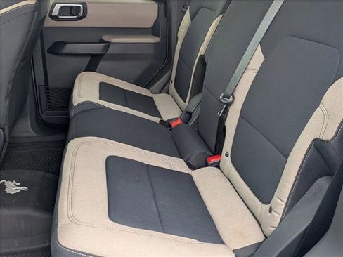 Used 2022 Ford Bronco Big Bend w/ Sasquatch Package image 17