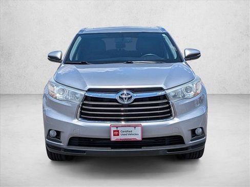 Certified 2016 Toyota Highlander XLE AWD/4WD image 2