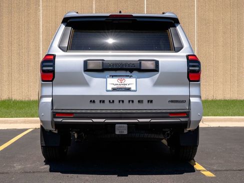 New 2026 Toyota 4Runner TRD Off-Road AWD/4WD image 8