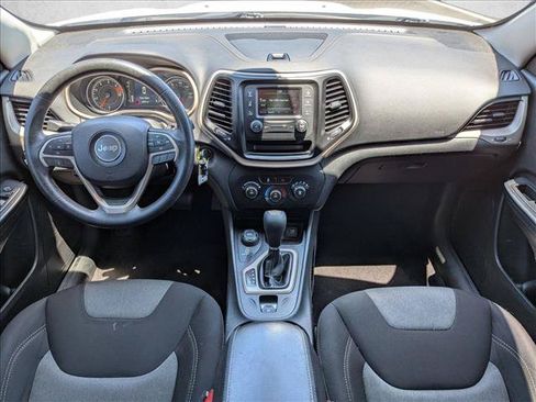 Used 2016 Jeep Cherokee Sport AWD/4WD image 16