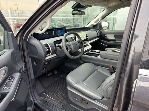 New 2026 Ford Expedition Max Active image 13