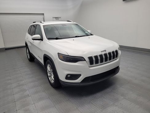 Used 2019 Jeep Cherokee Latitude w/ Popular Appearance Group FWD image 13