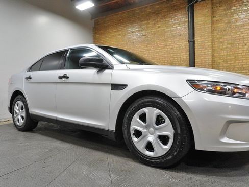 Used 2017 Ford Taurus Police Interceptor AWD image 8
