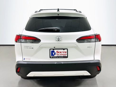 Used 2026 Toyota Corolla Cross XLE w/ Convenience Package image 6