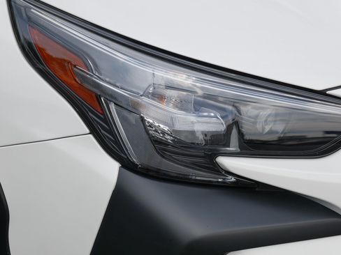 Certified 2024 Subaru Outback Limited AWD/4WD image 16