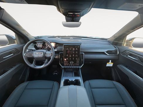 New 2026 GMC Acadia AT4 w/ Luxury Package image 13