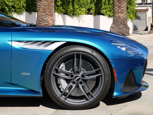 Used 2020 Aston Martin DBS Superleggera Volante RWD image 4