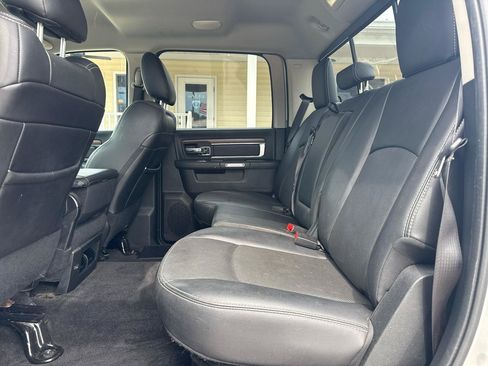 Used 2017 RAM 1500 Laramie RWD image 23