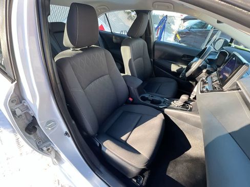 Used 2024 Toyota Corolla LE image 28