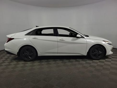Used 2021 Hyundai Elantra SEL w/ Convenience Package FWD image 11
