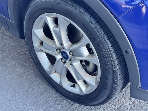 Used 2015 Ford Escape Titanium w/ Equipment Group 301A AWD/4WD image 21