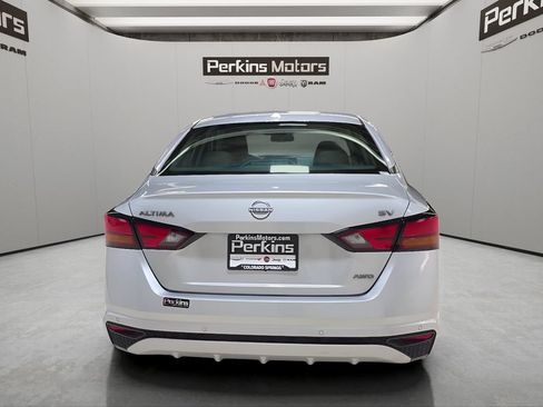 Used 2024 Nissan Altima 2.5 SV AWD/4WD image 4