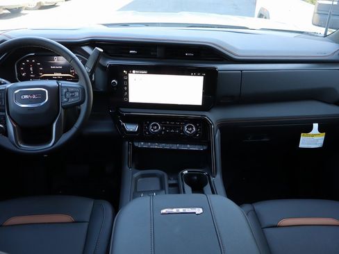 New 2026 GMC Sierra 1500 SLT w/ SLT Premium Plus Package image 11