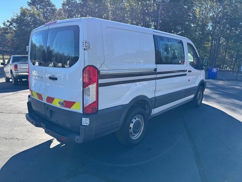 Used 2018 Ford Transit 250 130 Low Roof image 5