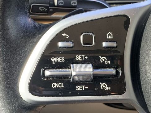 Used 2021 Mercedes-Benz GLE 450 4MATIC w/ AMG Line Exterior image 29