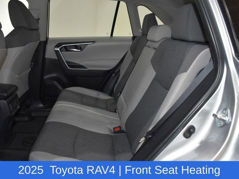 Used 2025 Toyota RAV4 XLE image 25