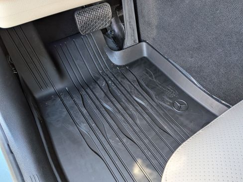 New 2026 Mercedes-Benz GLC 300 300 image 17