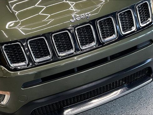 Used 2018 Jeep Compass Limited w/ Navigation Group image 31