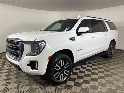 Used 2023 GMC Yukon XL AT4 w/ AT4 Premium Plus Package AWD/4WD image 27