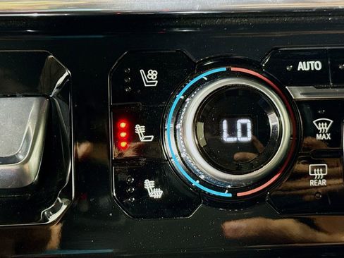 Used 2025 GMC Sierra 1500 Denali image 23