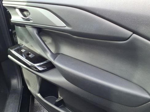 Used 2023 MAZDA CX-9 Touring image 6