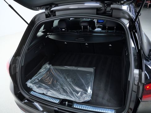 Certified 2026 Mercedes-Benz GLC 300 4MATIC image 7