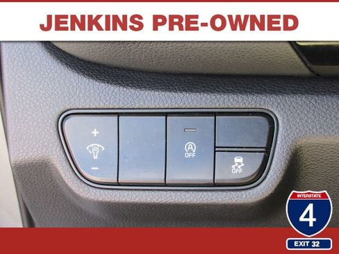 Used 2024 Kia Seltos S FWD image 27