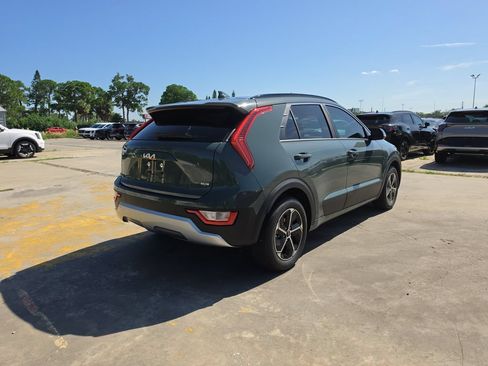 New 2026 Kia Niro EX FWD image 8