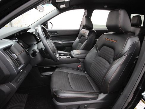 Used 2023 Nissan Pathfinder Rock Creek image 12