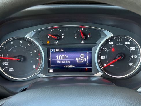 Used 2022 GMC Acadia SLE FWD image 24
