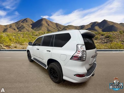 Used 2014 Lexus GX 460 w/ Premium Package AWD/4WD image 3