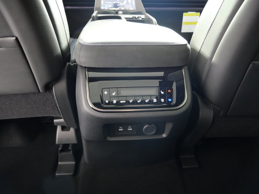 New 2027 INFINITI QX80 Sensory AWD/4WD image 18