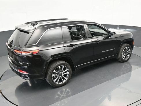 Used 2024 Jeep Grand Cherokee Overland w/ Luxury Tech Group IV image 44