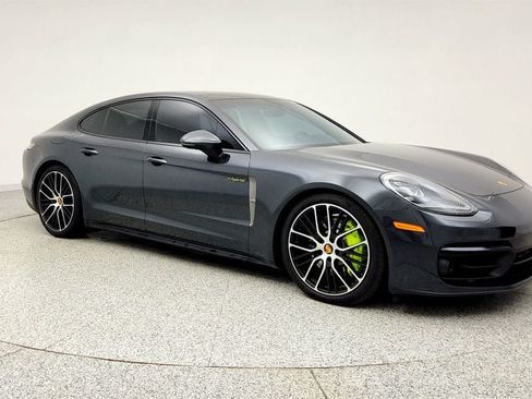 Used 2023 Porsche Panamera 4 Platinum Edition AWD/4WD image 3