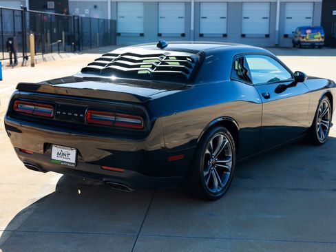 Used 2021 Dodge Challenger R/T RWD image 17