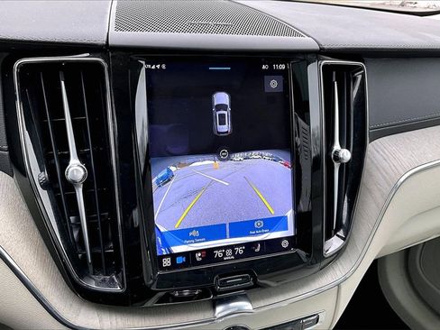 Certified 2023 Volvo XC60 B5 Ultimate image 14