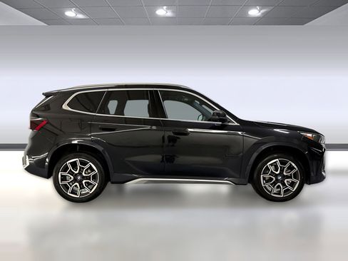 Used 2025 BMW X1 xDrive28i w/ Convenience Package image 8