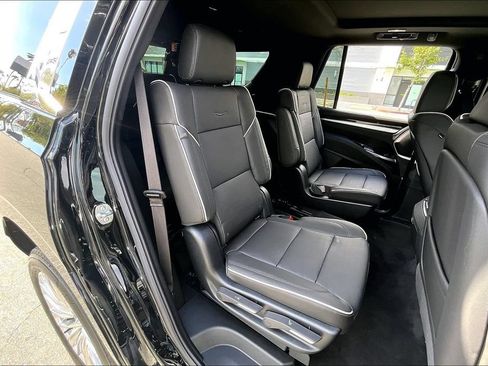New 2026 Cadillac Escalade Luxury w/ LPO, Floor Liner Package AWD/4WD image 30