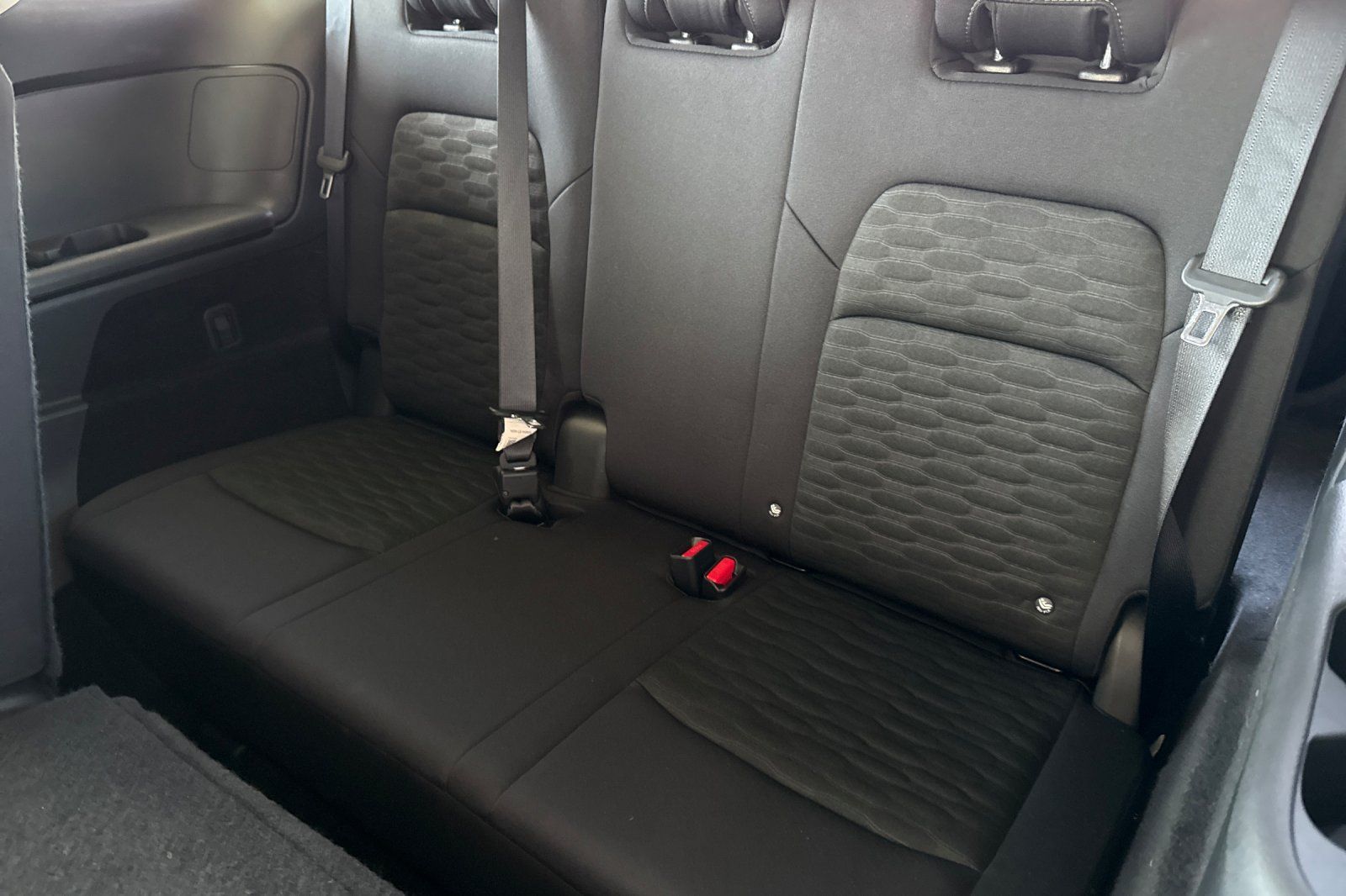 Certified 2025 Nissan Pathfinder SV FWD image 20