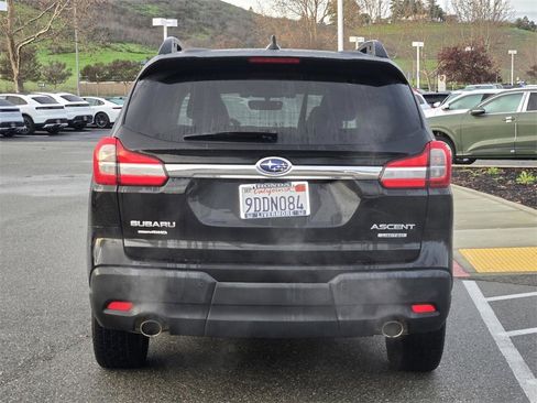 Used 2022 Subaru Ascent Limited image 5