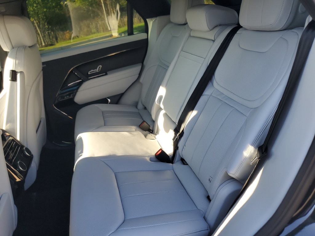 New 2027 Land Rover Range Rover Sport SE AWD/4WD image 30