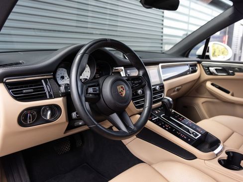 Certified 2023 Porsche Macan GTS AWD/4WD image 4