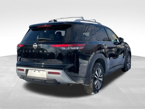 Certified 2023 Nissan Pathfinder SL w/ Black Appearance Package image 4