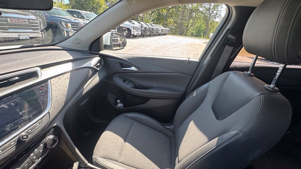 Used 2022 Buick Encore GX Preferred FWD image 18