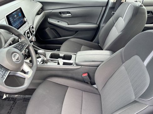 Certified 2025 Nissan Sentra SV image 17