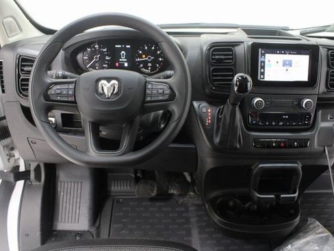 Used 2025 RAM ProMaster 2500 w/ Convenience Group image 10