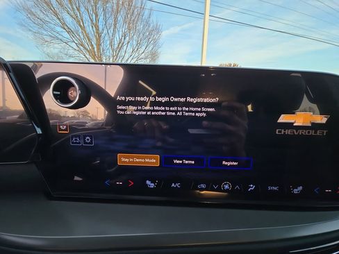 New 2026 Chevrolet Traverse LT image 23