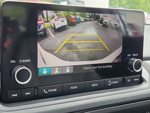 Used 2023 Honda Accord LX image 17