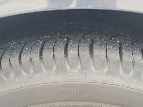 Used 2016 Toyota Corolla LE image 5